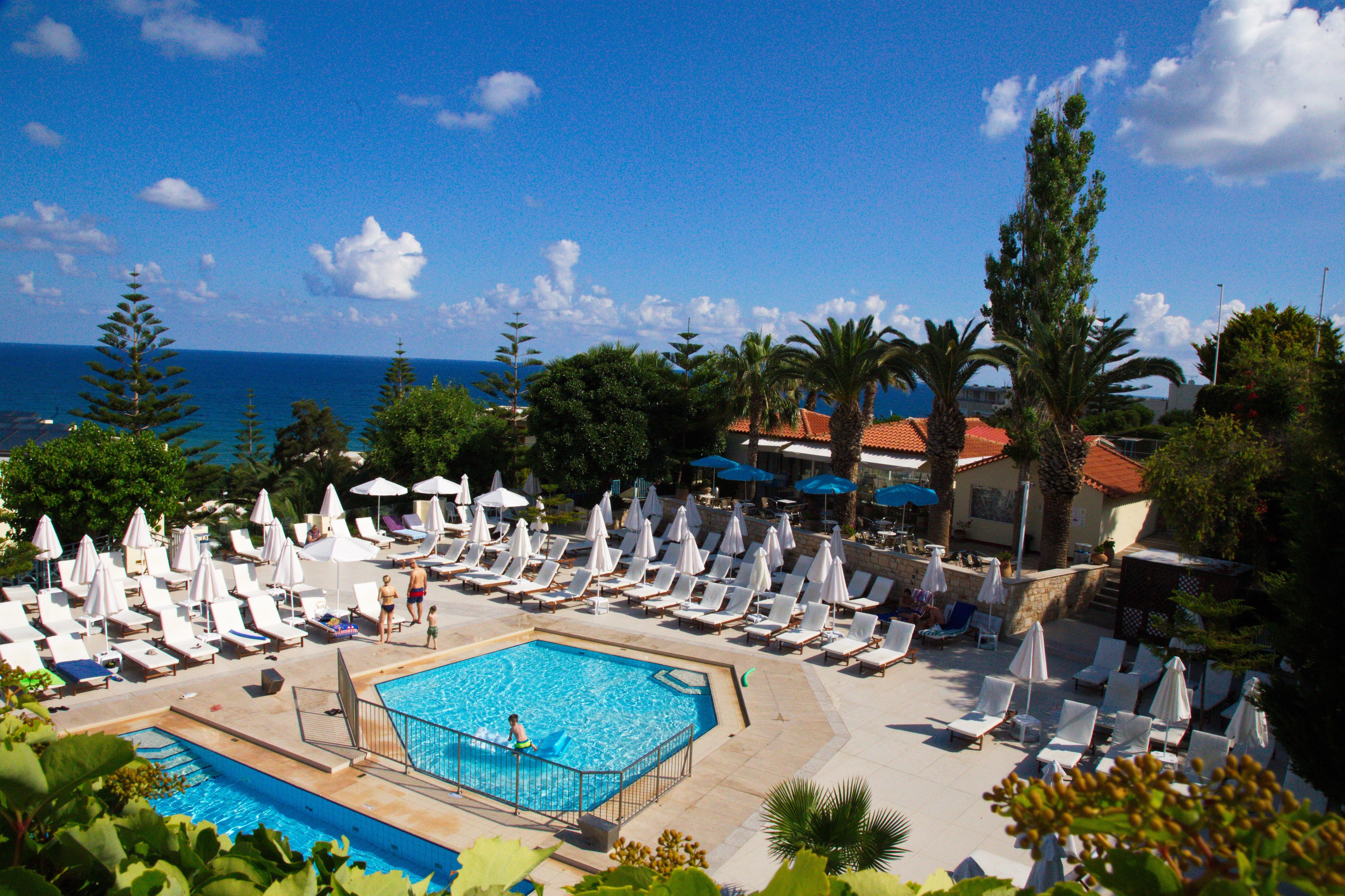 Rethymno Mare & Water Park Hotel สกาเลตา ภายนอก รูปภาพ