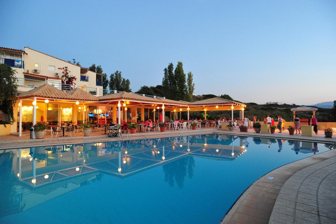 Rethymno Mare & Water Park Hotel สกาเลตา ภายนอก รูปภาพ